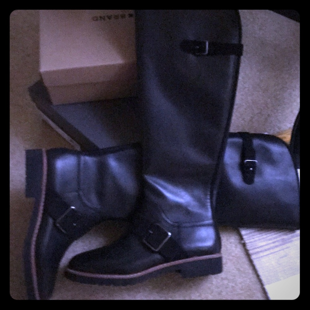 Black Boots
